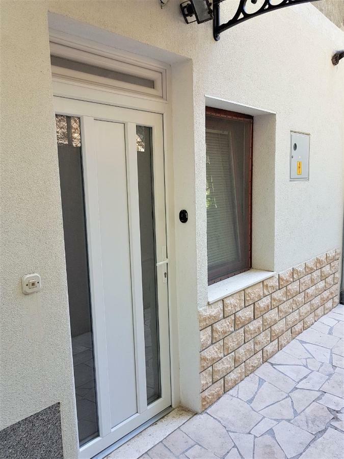 Apartman Anita Jesenice  Eksteriør billede